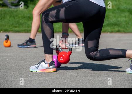 Accessoires für das Sporttraining und Gymnastik, um fit zu bleiben Stockfoto