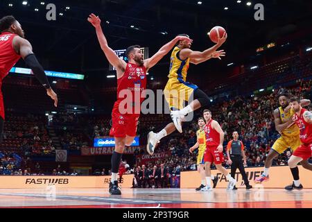 Mailand, Italien. 05. März 2023. Clevin Hannah (GIVOVA Scafati) während EA7 Emporio Armani Milano vs GIVOVA Scafati, italienischer Basketball A Series Championship in Mailand, Italien, März 05 2023 Kredit: Independent Photo Agency/Alamy Live News Stockfoto