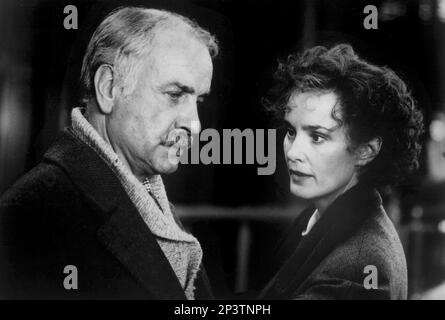 Armin Mueller-Stahl, Jessica lange, am Set des Films, „Music Box“, Tri-Star Pictures, 1989 Stockfoto