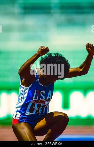 Jackie Joyner-Kersee tritt im Heptathlon bei den Outdoor Track and Field Championships 1987 an Stockfoto