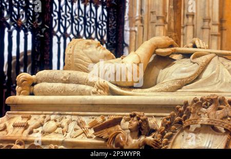 königliches Mausoleum. Grab der katholischen Monarchen von Domenico Fancelli. Detail des Königs Fernando. In der Königlichen Kapelle der Kathedrale. 16. Jahrhundert. Granad Stockfoto