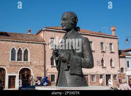 Statue des italienischen Komponisten Baldassare Galuppi aus dem 18. Jahrhundert, Burano Venedig, Venetien, Italien Stockfoto