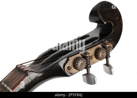 Ukrainische Domra. Langhalsiges Folk-Saiteninstrument der Lautenfamilie. Isoliert auf weißem Hintergrund. Stockfoto