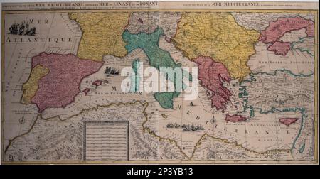 Meereskarte des östlichen Teils des Mittelmeers mit der gesamten afrikanischen Küste bis Ägypten und zum Roten Meer und Teil des Schwarzen Meeres, 17. Jahrhundert. Bearbeitet in Amsterdam von Pierre Mortier. Stockfoto