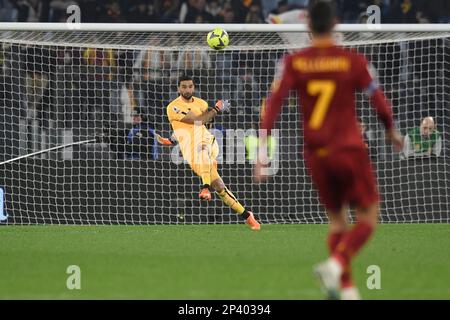 Rom, Italien. 05. März 2023. Rui Patricio von AS Roma während des Fußballspiels Serie A zwischen AS Roma und dem FC Juventus im Olimpico-Stadion in Rom (Italien), 5. März 2023. Foto: Antonietta Baldassarre/Insidefoto Credit: Insidefoto di andrea staccioli/Alamy Live News Stockfoto