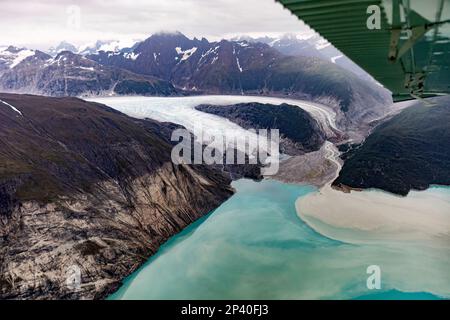 Flugschau von Haines über die Fair Weather Range im Glacier Bay National Park im Südosten Alaskas, USA. Stockfoto