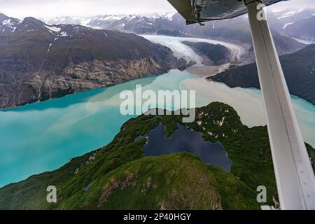 Flugschau von Haines über die Fair Weather Range im Glacier Bay National Park im Südosten Alaskas, USA. Stockfoto