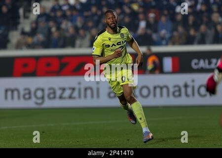Bergamo, Italien. 04. März 2023. Italien, Bergamo, 4. März 2023: Beto (Udinesischer Stürmer) tritt in der ersten Hälfte während des Fußballspiels ATALANTA gegen UDINESE, Serie A Tim 2022-2023 Day 25 im Gewiss Stadion vor den Spielplatz. (Foto: Fabrizio Andrea Bertani/Pacific Press/Sipa USA) Guthaben: SIPA USA/Alamy Live News Stockfoto