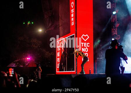 Tais López Miranda „Taichu“ während eines Live-Konzerts in Buenos Aires, Argentinien Stockfoto