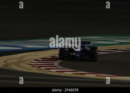 Manama, Bahrain. 04. März 2023. MANAMA, BAHRAIN, Sakhir Circuit, 04. März 2023: #23, Alexander Albon, THAI, Team Williams F1. FW45, Mercedes-Motor während des Formel-1-Grand Prix in Bahrain auf der internationalen Rennstrecke von Bahrain bei Manama City in der Stadt Sakhir am 4. März. 2023. Formel 1 - F1 Motorsport, gebührenpflichtiges Bild, Foto und Copyright © Jun QIAN/ ATP images (QIAN Jun/ATP/SPP) Guthaben: SPP Sport Press Photo. Alamy Live News Stockfoto