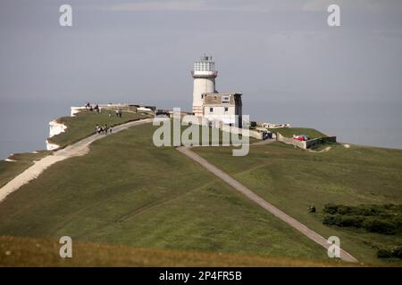 1831 begannen die Bauarbeiten am Leuchtturm Belle Tout auf der nächsten Landzunge westlich von Beachy Head. Es wurde 1834 in Betrieb genommen. Weil Nebel und niedrig Stockfoto