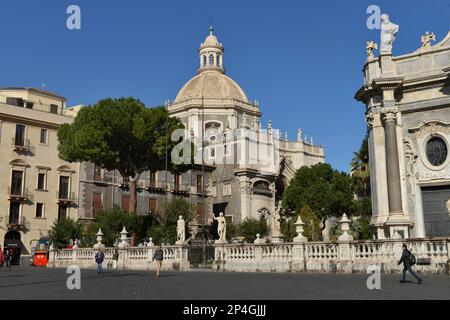 Chiesa della Badia di Sant'Agata, Piazza Duomo, Catania, Sizilien, Italien Stockfoto