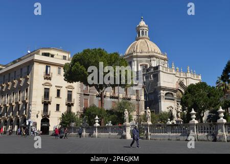 Chiesa della Badia di Sant'Agata, Piazza Duomo, Catania, Sizilien, Italien Stockfoto