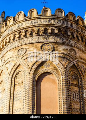 Detail der nordöstlichen Fassade der Kathedrale von Palermo - Sizilien, Italien Stockfoto