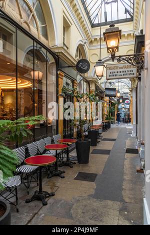 Das Innere der Passage des Panoramas im 2. Arrondissement Paris. Stockfoto