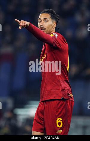 Chris Smalling of Roma zeigt während der italienischen Meisterschaft ein Fußballspiel zwischen AS Roma und dem FC Juventus am 5. März 2023 im Stadio Olimpico in Rom, Italien - Foto: Federico Proietti/DPPI/LiveMedia Stockfoto