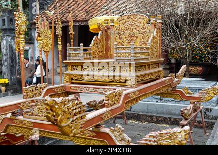 Der Tempel von König Le Dai Hanh wurde an der Stelle des königlichen Palastes der Hauptstadt Hoa Lu erbaut. Heute befindet es sich im Dorf Truong Yen Ha, es ist auch ca. Stockfoto