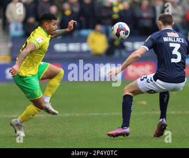 Onel Hernandez von Norwich City während des Meisterschaftsspiels zwischen Millwall und Norwich City im Den, London am 04. März 2023 Stockfoto
