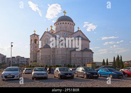 Podgorica, Montenegro - April 21 2019: Die Kathedrale der Auferstehung Christi ist eine Kathedrale des Metropolitanats von Montenegro. Stockfoto