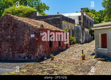 Berühmte Calle de los Suspiros oder Seufzerstraße in Colonia del Sacramento Uruguay Stockfoto