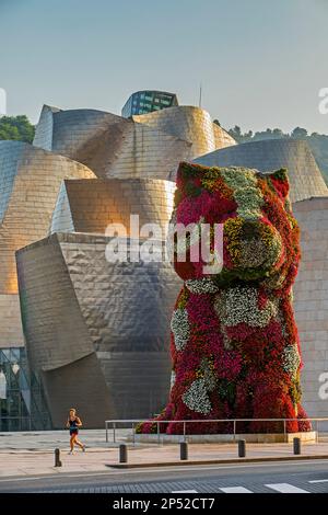 Welpen von Jeff Koons und Guggenheim Museum, Bilbao, Spanien Stockfoto