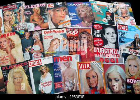 Sammlung von italienischen Zeitschriften mit dem gefeierten italienischen Popsänger PATTY PRAVO auf Titelseite , von 1966 bis 1990 - MUSICA POP - MUSIK - Copertine di giornali riviste - giornale rivista - Cantante - Camp - Schwulensymbol - LGBT - Collezione - Collezionismo ---- Archivio GBB Stockfoto