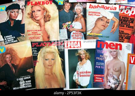 Sammlung von italienischen Zeitschriften mit dem gefeierten italienischen Popsänger PATTY PRAVO auf Titelseite , von 1966 bis 1980er - MUSICA POP - MUSIK - Copertine di giornali riviste - giornale rivista - Cantante - Camp - Schwulensymbol - LGBT - Collezione - Collezionismo ---- Archivio GBB Stockfoto