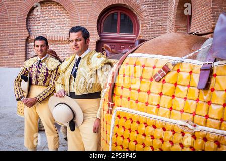 Berittene Stierkämpfer, Picadores in Las Ventas Stierkampfarena, Madrid, Spanien Stockfoto