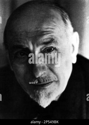 1936 , ITALIEN : der italienische Dramaturgiker LUIGI PIRANDELLO ( 1867 - 1936 ) in einem der letzten Fotoporträts . Foto von Trudy Goth. - TEATRO - THEATER - Theater - DRAMMATURGO - Dramatiker - Scrittore - Autor - Letterato - Letteratura - Playwriter - Play Writer - Play Writer - barba bianca - Bart - Commediografo - Uomo anziano vecchio - Älterer alter Mann - Denker - Pensatore --- Archivio GBB Stockfoto