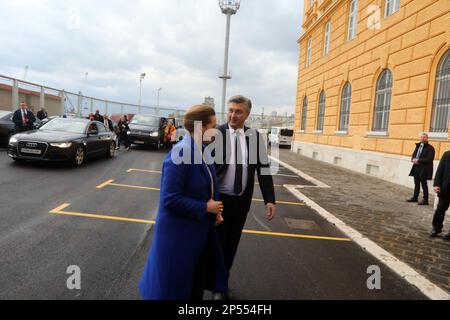 Rijeka, am 6. März 2023.der kroatische Premierminister Andrej Plenkovic begrüßte die dänische Premierministerin Mette Frederiksen am 6. März 2023 in Rijeka. Foto: Goran Kovacic/PIXSELL Stockfoto