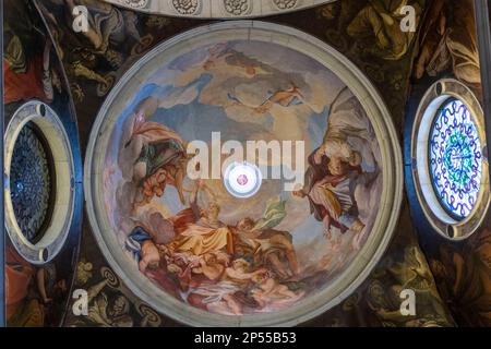 Die bemalte Decke von Scuola Grande di San Rocco, Sestiere di San Polo, Venedig, Italien Stockfoto