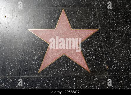 Los Angeles, Kalifornien, USA 3. März 2023 Ein allgemeiner Blick auf die Atmosphäre des unbeschrifteten Hollywood Walk of Fame Star am 3. März 2023 in Los Angeles, Kalifornien, USA. Foto: Barry King/Alamy Stock Photo Stockfoto