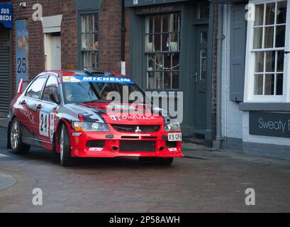 Rennwagen bei der Reed Group East Riding Rally am Start, Beverley'Saturday Market am Sonntag, den 26. Februar Stockfoto