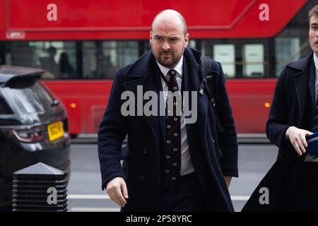 London, Großbritannien. 06. März 2023. Richard Holden MP wird vor dem Kabinettsbüro in London gesehen. Kredit: SOPA Images Limited/Alamy Live News Stockfoto