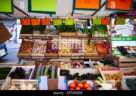 Paris Montparnasse Gegend Marché Edgar Quinet Bauernmarkt Stockfoto