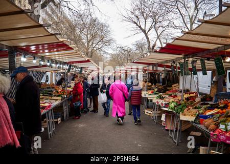 Paris Montparnasse Gegend Marché Edgar Quinet Bauernmarkt Stockfoto