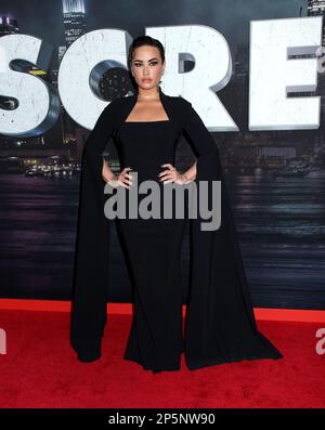 New York City, NY, 6. März 2023, New York City, NY, 06/03/2023, Demi Lovato nimmt an der "Scream VI" Weltpremiere Teil, die am 6. März 2023 im AMC Lincoln Square Theater in New York City, NY ©Steven Bergman/AFF-USA.COM stattfindet Stockfoto