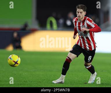 London, England, 6. März 2023. Mathias Jensen aus Brentford während des Premier League-Spiels im GTECH Community Stadium, London. Das Bild sollte lauten: Paul Terry/Sportimage Stockfoto