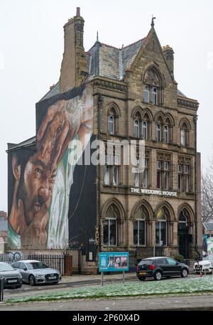 Das Hochzeitshaus, 3-4 Great George Place. Ursprünglich eine Zweigstelle der Bank in Nord- und Südwales. Bild aufgenommen im Dezember 2022. Stockfoto