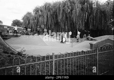 Riverpark Skate Park, Winchester, Hampshire, England, Großbritannien. Stockfoto