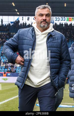 Bochum, Bahrain. 07. März 2023. Cheftrainer Thomas Reis/Schalke 04VfL Bochum gegen FC Schaklke 04, 1.BL, 04.03.2023 Vonovia Ruhrstadion Bochum, DFB-VORSCHRIFTEN VERBIETEN DIE VERWENDUNG VON FOTOS ALS BILDSEQUENZEN UND/ODER QUASI-VIDEO. Honorarpflichtiges Foto, gebührenpflichtiges Bild, Copyright © ATP STIEFEL Udo (STIEFEL Udo/ATP/SPP) Kredit: SPP Sport Press Photo. Alamy Live News Stockfoto