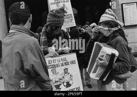 Archive 90ies: Anarchisten protestieren gegen G7-Gipfel, Lyon, Frankreich, 1996 Stockfoto