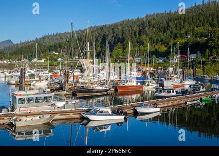 Der Hafen im Dorf Queen Charlotte, Graham Island (Haida Gwaii), British Columbia, Kanada, Nordamerika Stockfoto