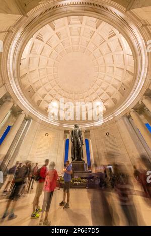 Ein Blick auf das Innere des Thomas Jefferson Memorial im West Potomac Park, Washington, D.C., USA, Nordamerika Stockfoto