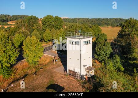 Vacha Border Tower Memorial, ehemaliger ostdeutscher Wachturm an der Grenze zwischen der DDR und der BRD, Vacha, Werra-Tal, Thüringen, Deutschland, Europa Stockfoto