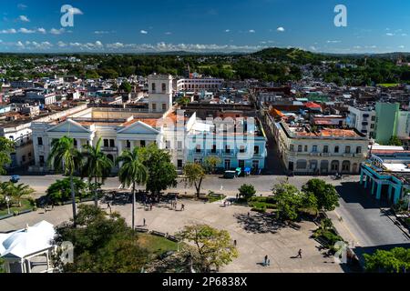 Blick aus der Vogelperspektive auf den Hauptplatz von Santa Clara, Kuba, Westindischen Inseln, Karibik, Mittelamerika Stockfoto