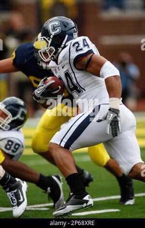 Connecticut Huskies Dwayne Gratz (7) in action during a game against  Cincinnati on December 1, 2012, at Rentschler Field in East Hartford, CT.  Cincinnati beat Connecticut 34-17.(AP Photo/Chris Bernacchi Stock Photo -  Alamy