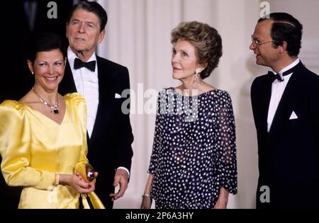 Das schwedische Königspaar besuchte die USA und wurde mit seiner Frau Nancy ins Weiße Haus und zum Präsidenten Ronal Reagan eingeladen Stockfoto