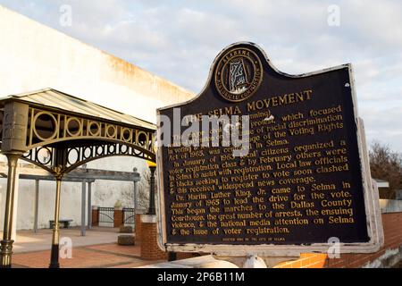 3. März 2014. Selma, Alabama. Edmund Pettus Brücke, Denkmäler für Bürgerrechte, Wandbild für den blutigen Sonntag, Amelia Boynton Robinson und Marie Foster Monument, Stockfoto