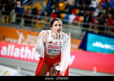 Istanbul, Türkei, 3. März 2023. Ewa Swoboda aus Polen reagiert im Finalrennen der Frauen 60m während der europäischen Leichtathletikmeisterschaft 2023 - Tag 1 in der Atakoy Arena in Istanbul, Türkei. 3. März 2023. Kredit: Nikola Krstic/Alamy Stockfoto